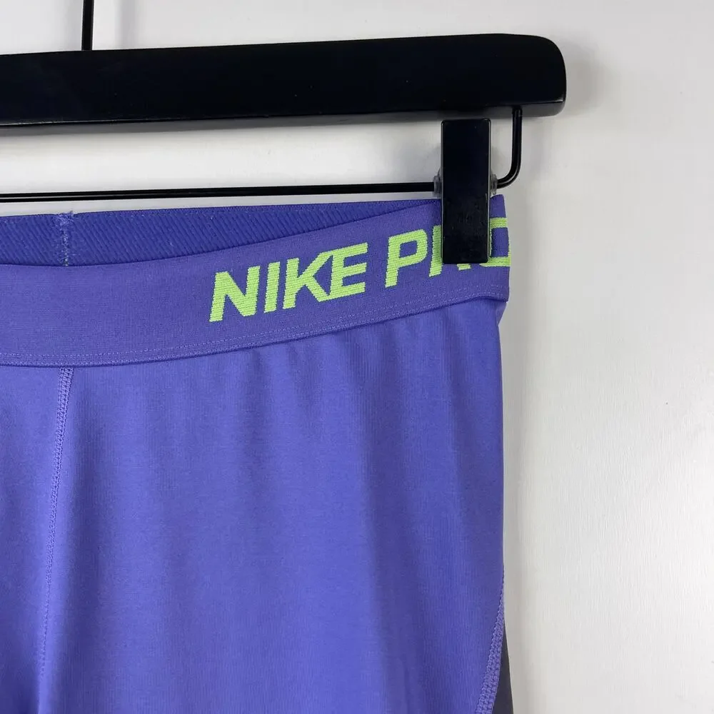 Nike lightweight stretchy